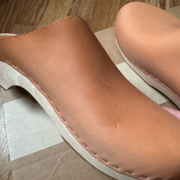 Bryr Clogs Natural Worker Clog size 38 (7.5-8) - Picture 5 of 7